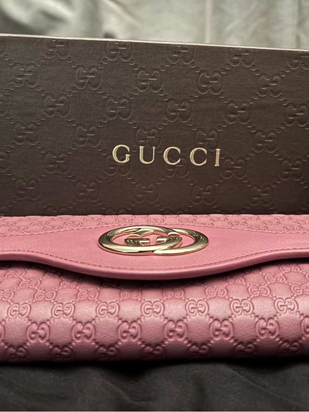 Gucci Pink GG Embossed Leather Clutch with Gold Double G - Picture 2 of 12